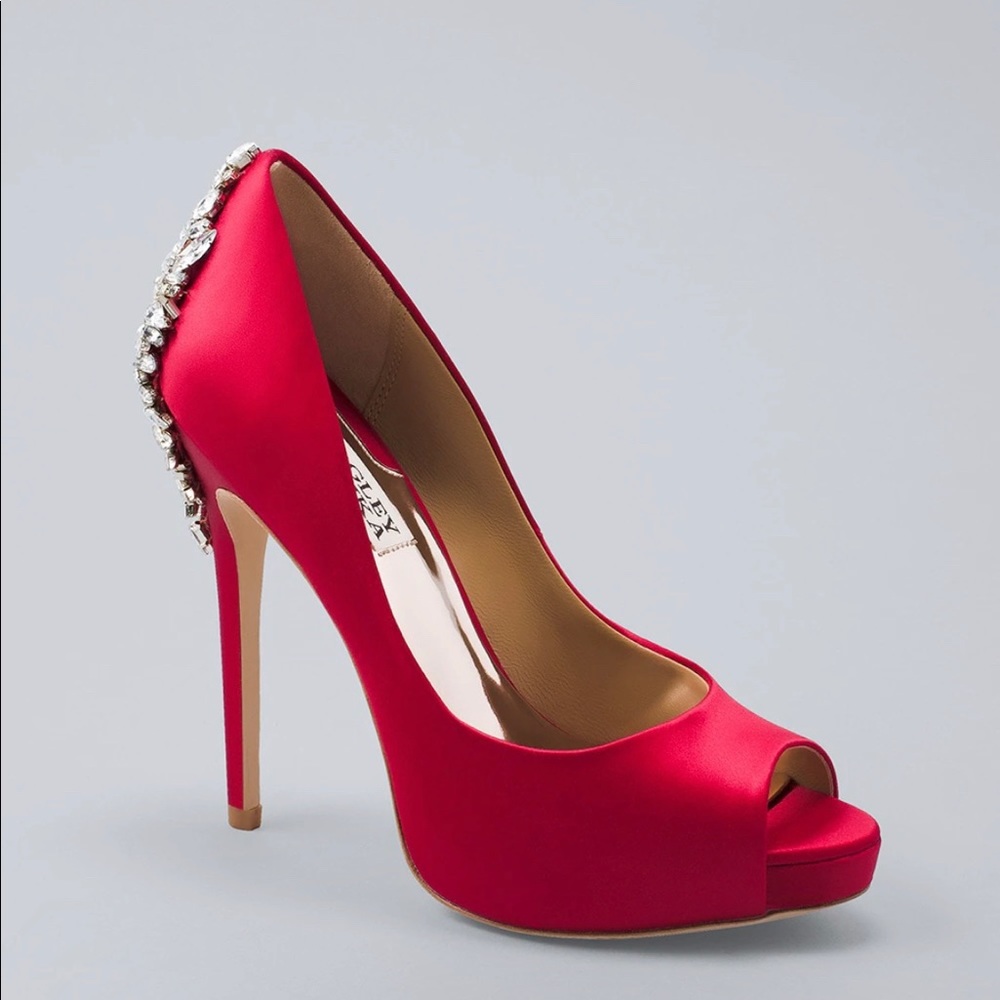 BADGLEY MISCHKA Kiara red pumps, brand new, size 8.